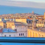 Pretty Cocoon With Unobstructed View Of Paris